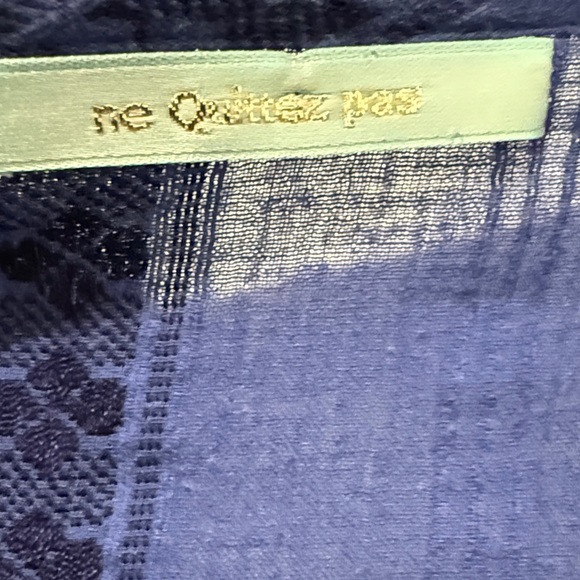 Chic Blue and White embroidered caftan. - Picture 2 of 5